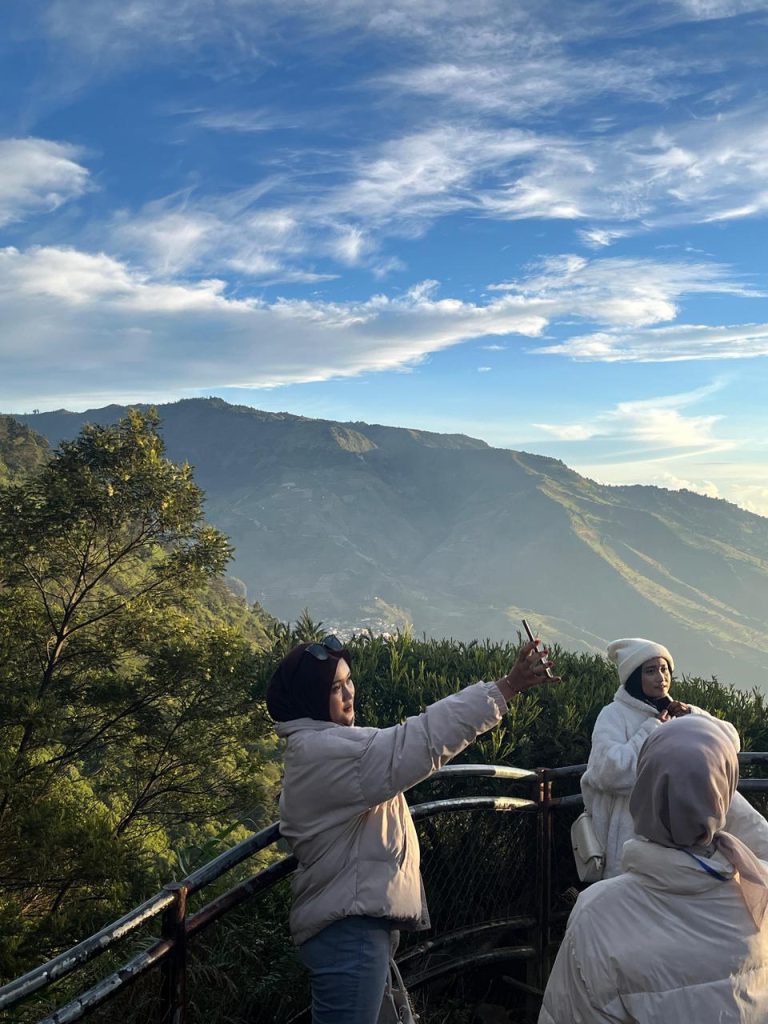 Explore Dieng (Executive)